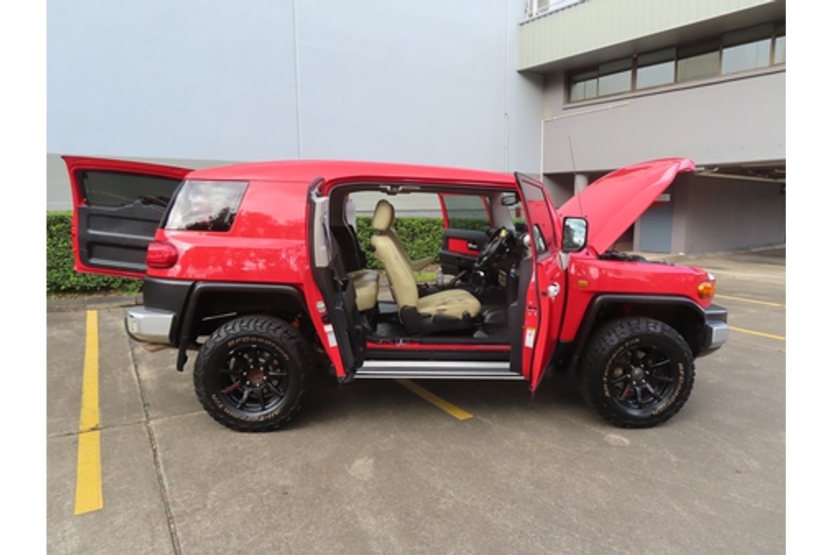 2012 Toyota FJ Cruiser GSJ15R