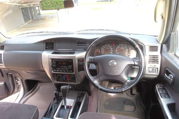 2004 Nissan Patrol ST-S GU IV
