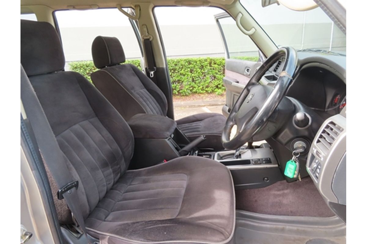 2004 Nissan Patrol ST-S GU IV