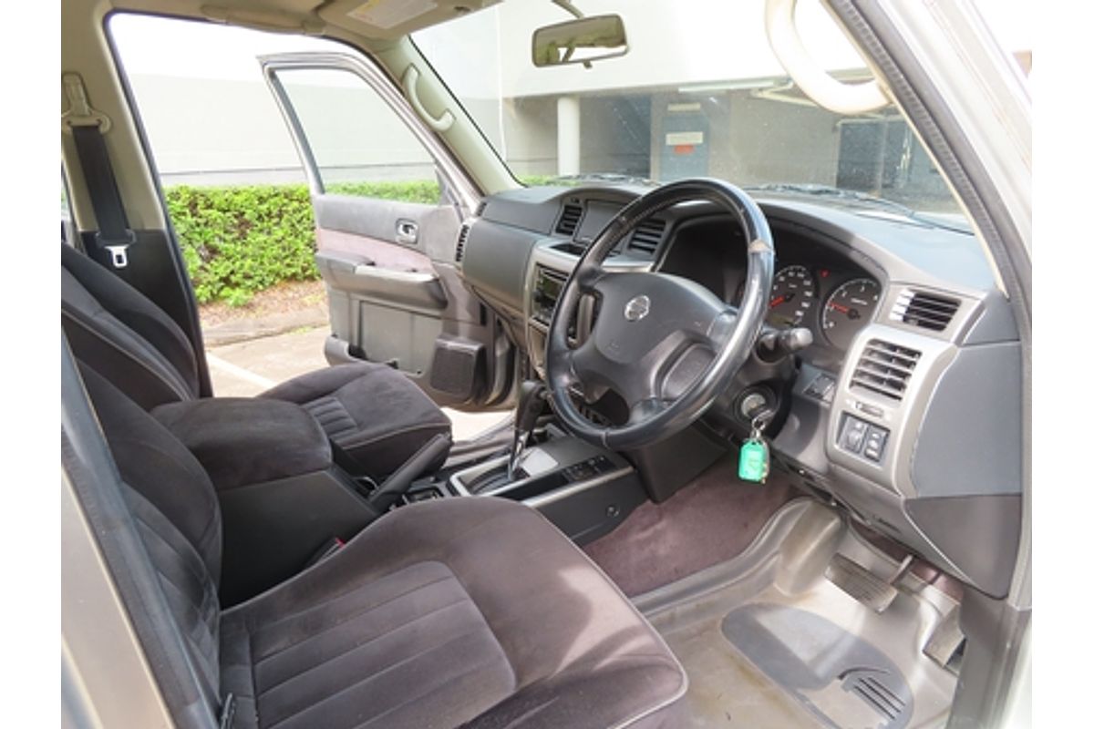 2004 Nissan Patrol ST-S GU IV