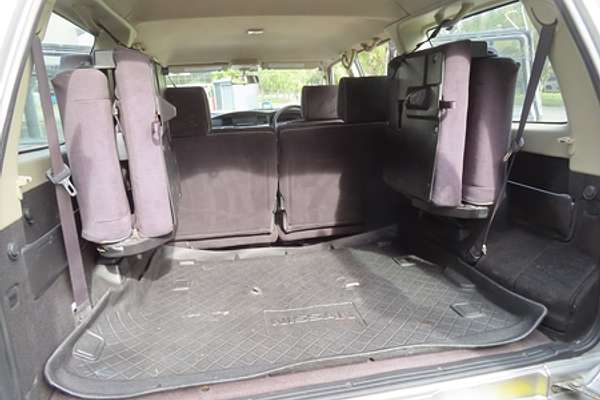 2004 Nissan Patrol ST-S GU IV