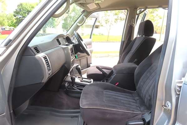 2004 Nissan Patrol ST-S GU IV