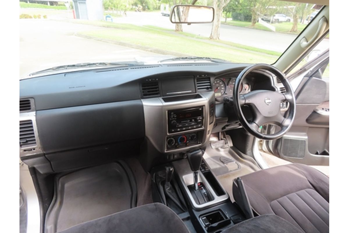 2004 Nissan Patrol ST-S GU IV