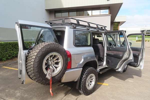 2004 Nissan Patrol ST-S GU IV