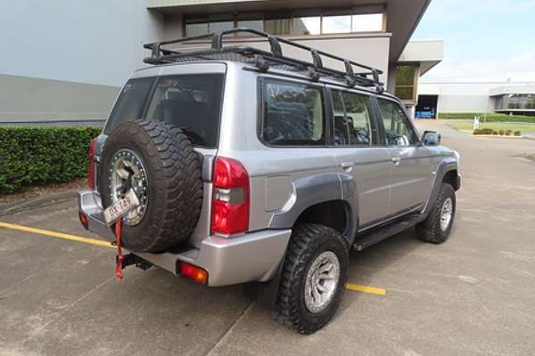2004 Nissan Patrol ST-S GU IV
