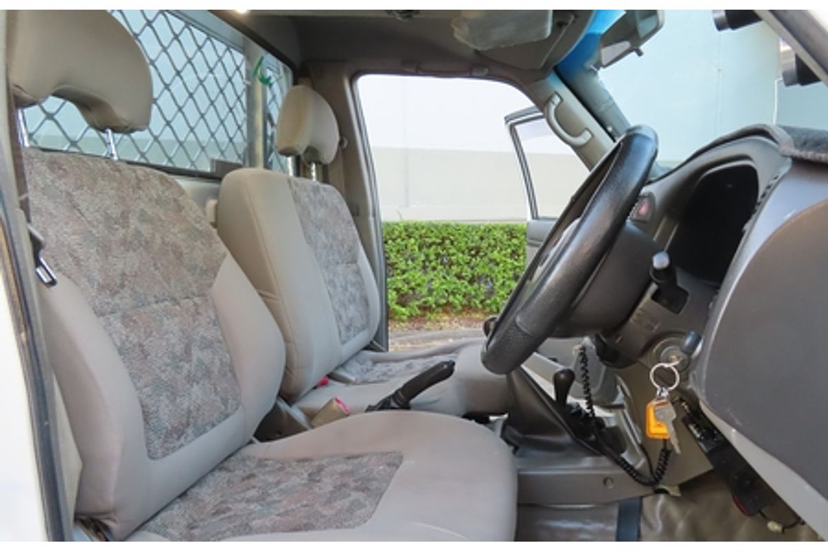 2006 Nissan Patrol DX GU II 4X4