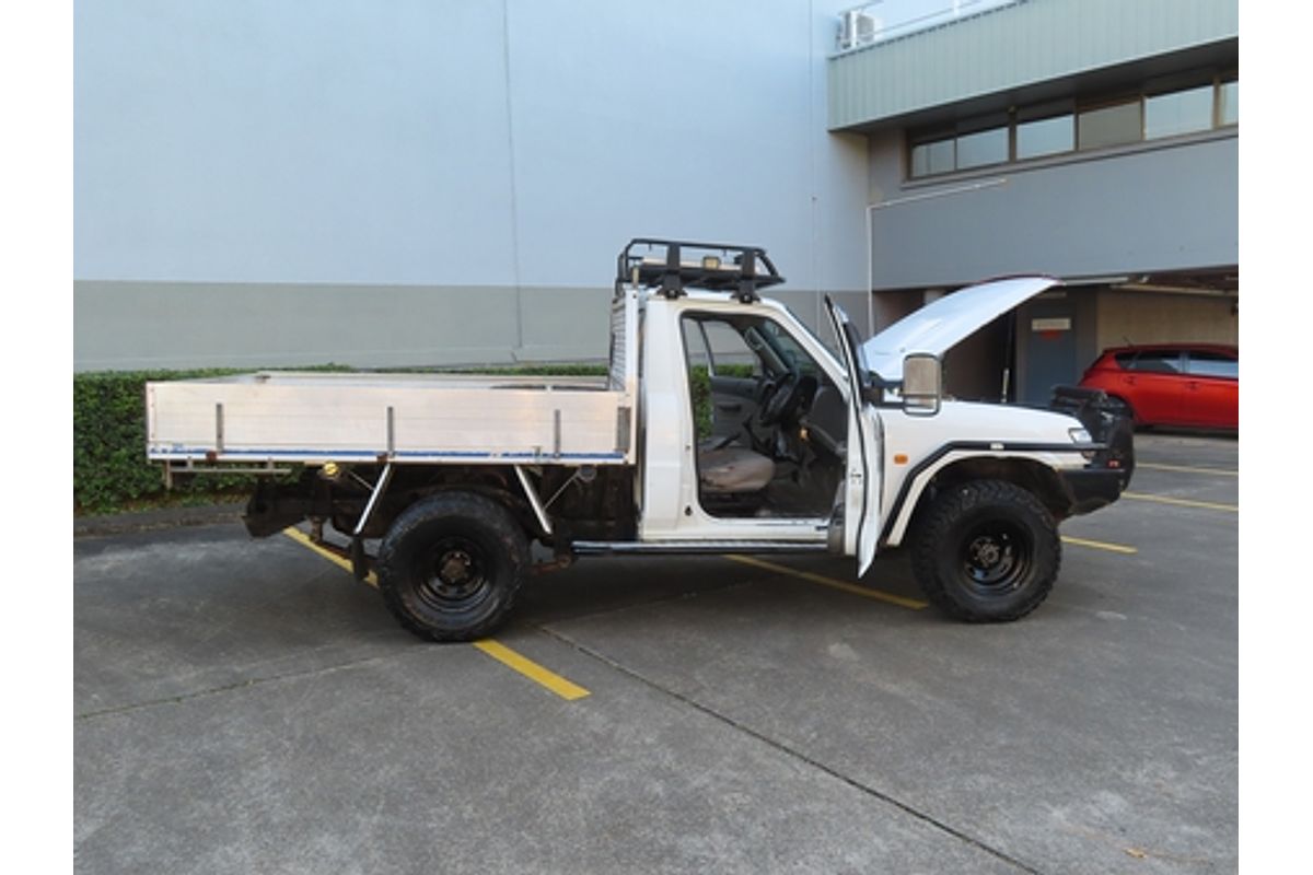 2006 Nissan Patrol DX GU II 4X4