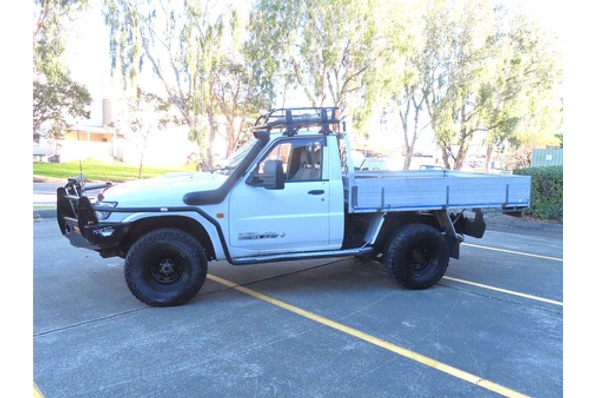 2006 Nissan Patrol DX GU II 4X4