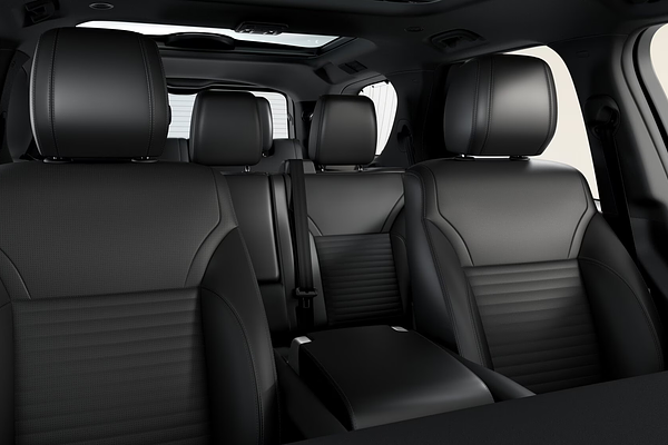 2025 Land Rover Discovery D350 S Series 5