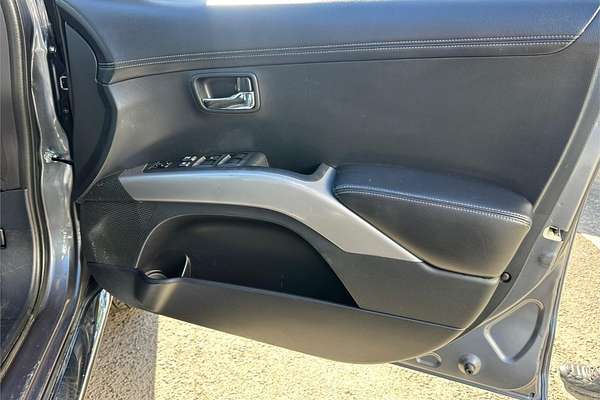 2012 Peugeot 4007 SV HDi