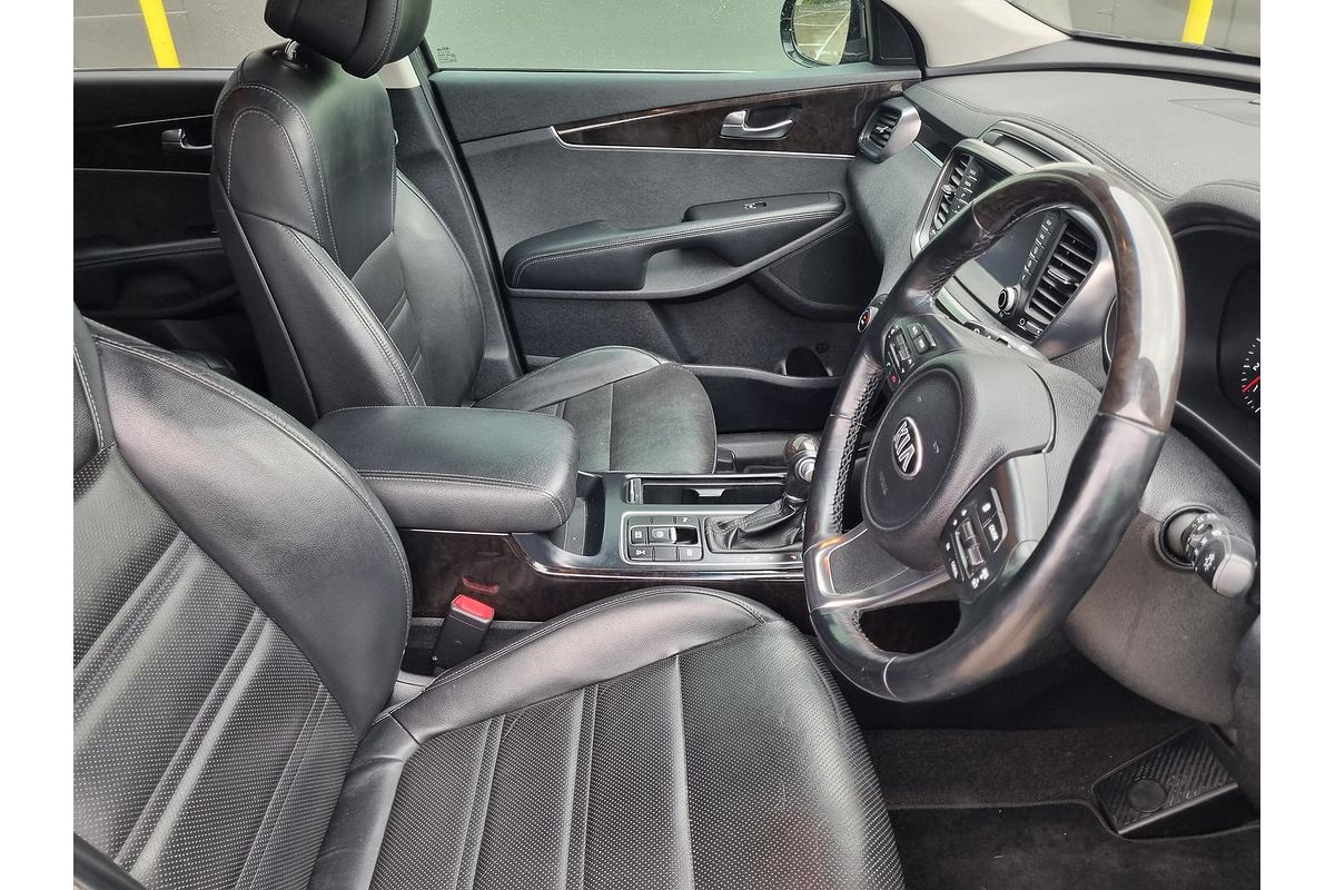 2017 Kia Sorento SLi UM