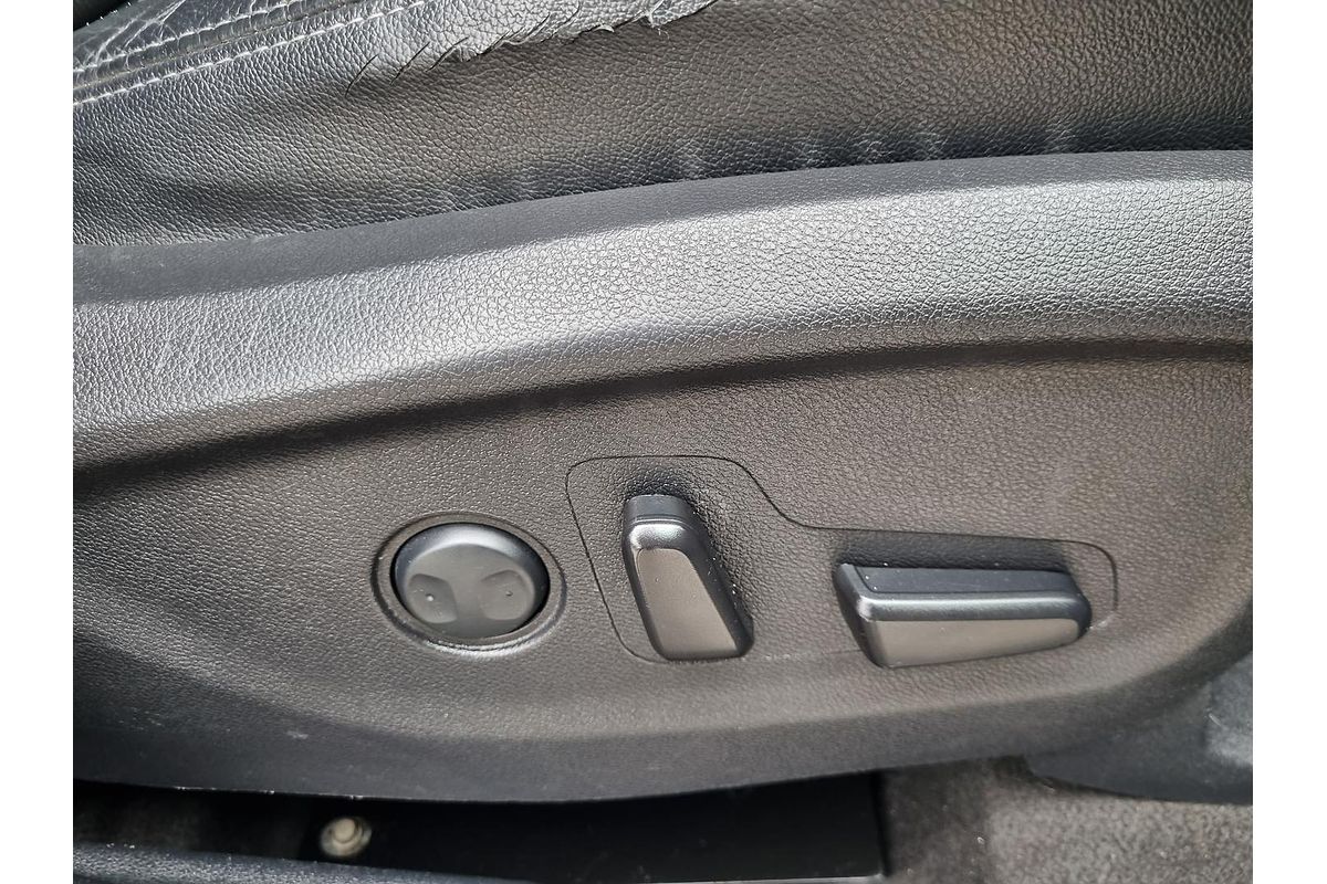 2017 Kia Sorento SLi UM