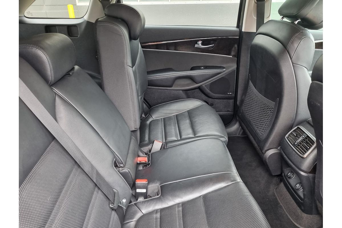 2017 Kia Sorento SLi UM