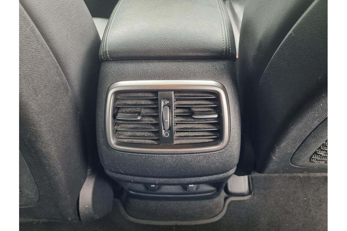 2017 Kia Sorento SLi UM