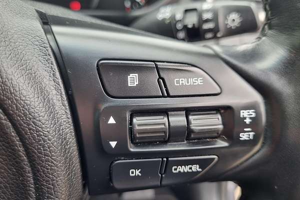 2017 Kia Sorento SLi UM