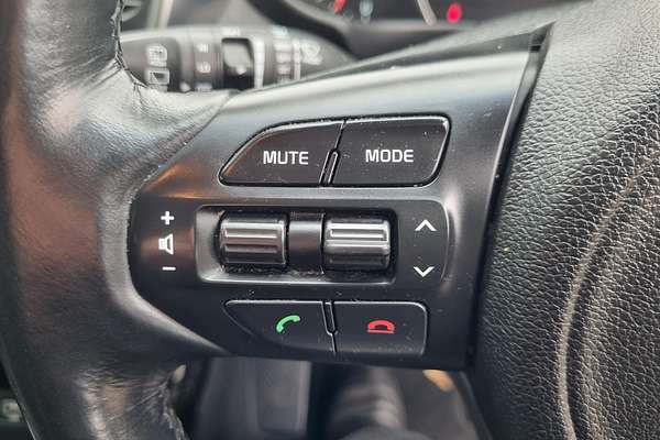 2017 Kia Sorento SLi UM