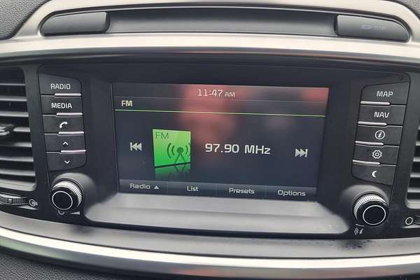 2017 Kia Sorento SLi UM