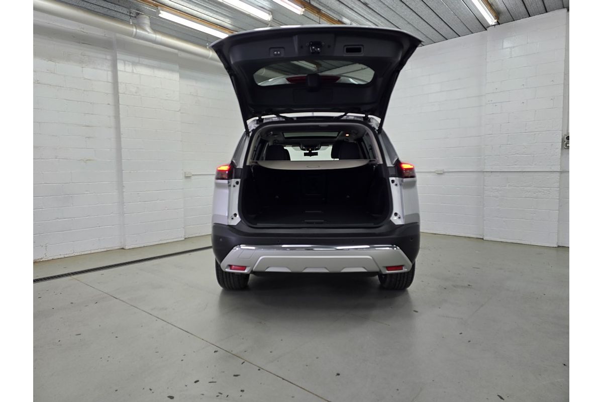 2025 Nissan X-TRAIL Ti T33