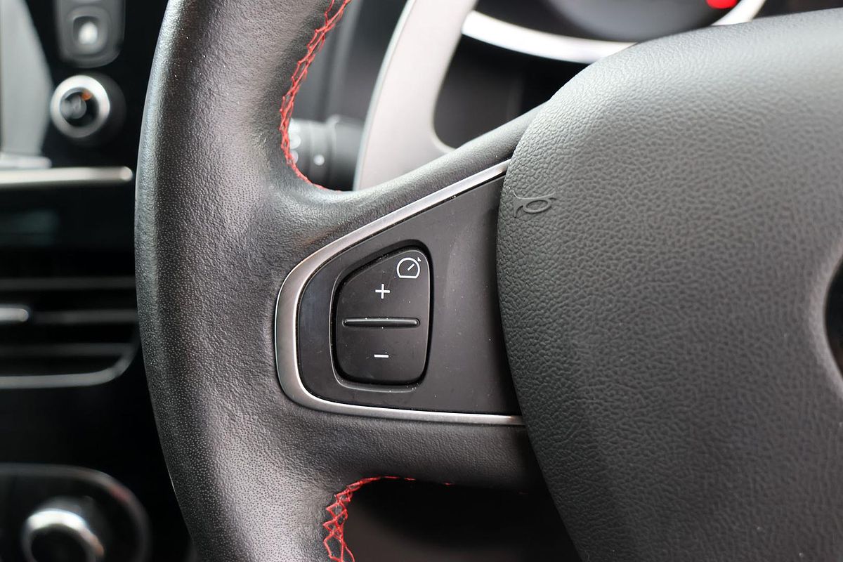 2015 Renault Clio R.S. 200 Sport IV B98