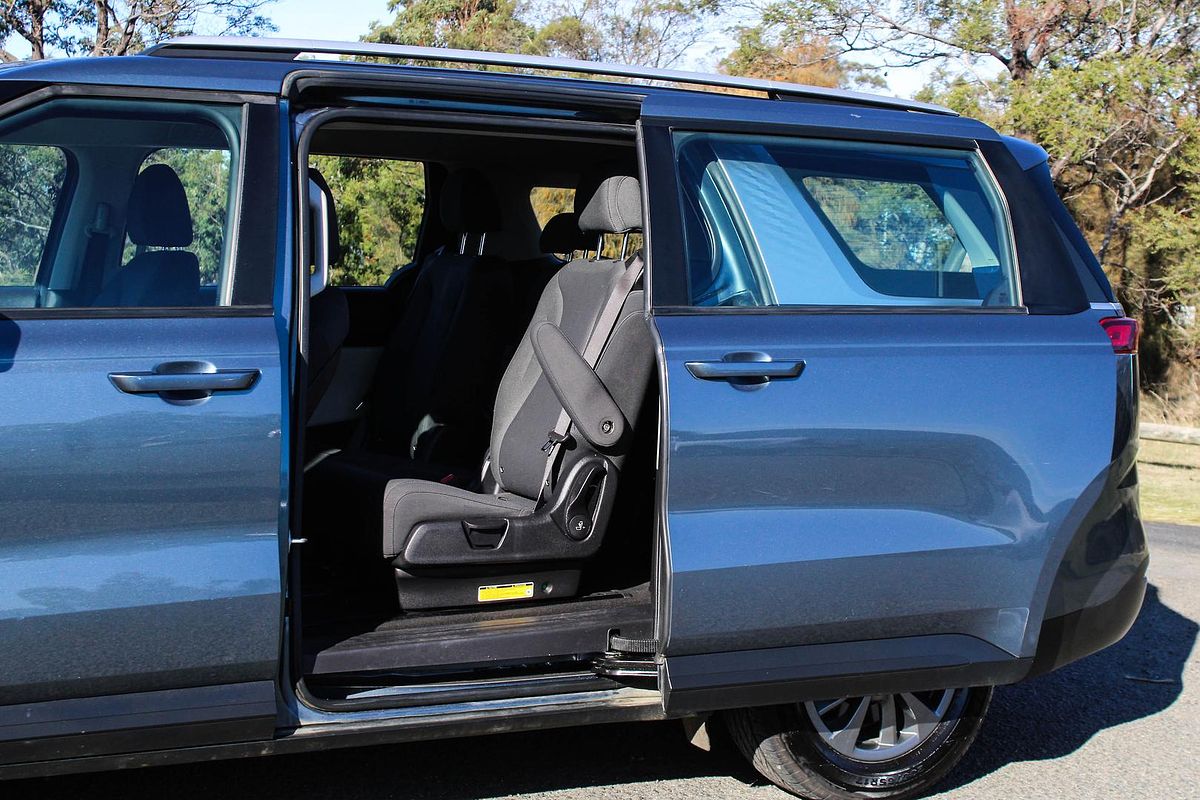 2022 Kia Carnival S KA4