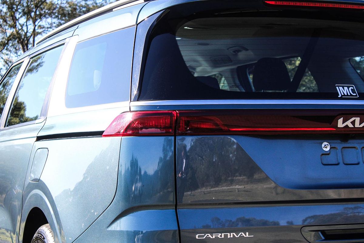 2022 Kia Carnival S KA4