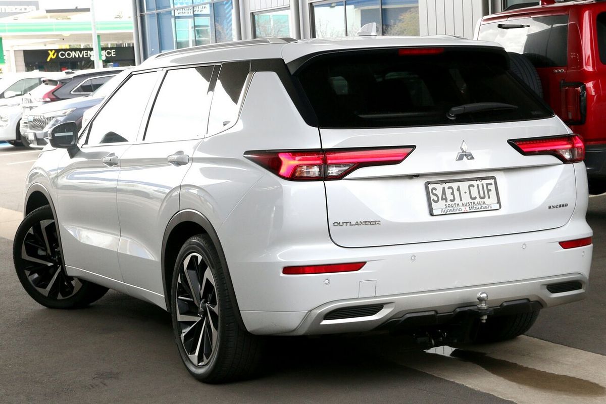 2022 Mitsubishi Outlander Exceed ZM