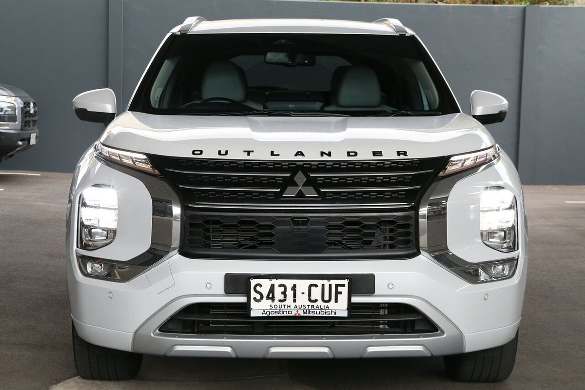 2022 Mitsubishi Outlander Exceed ZM