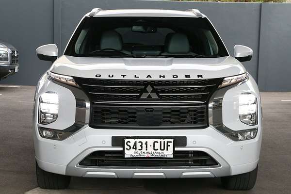 2022 Mitsubishi Outlander Exceed ZM
