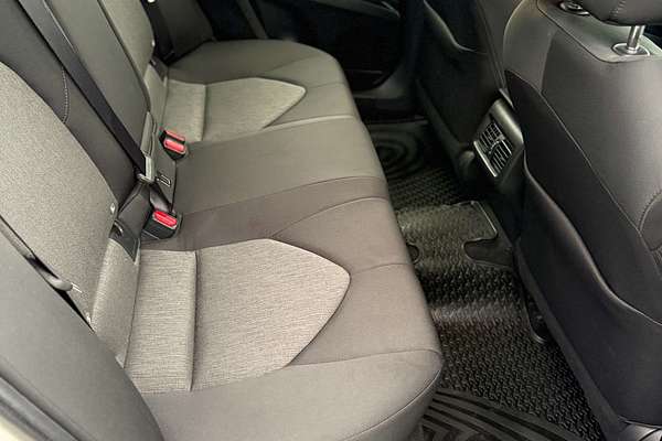 2019 Toyota Camry Ascent ASV70R