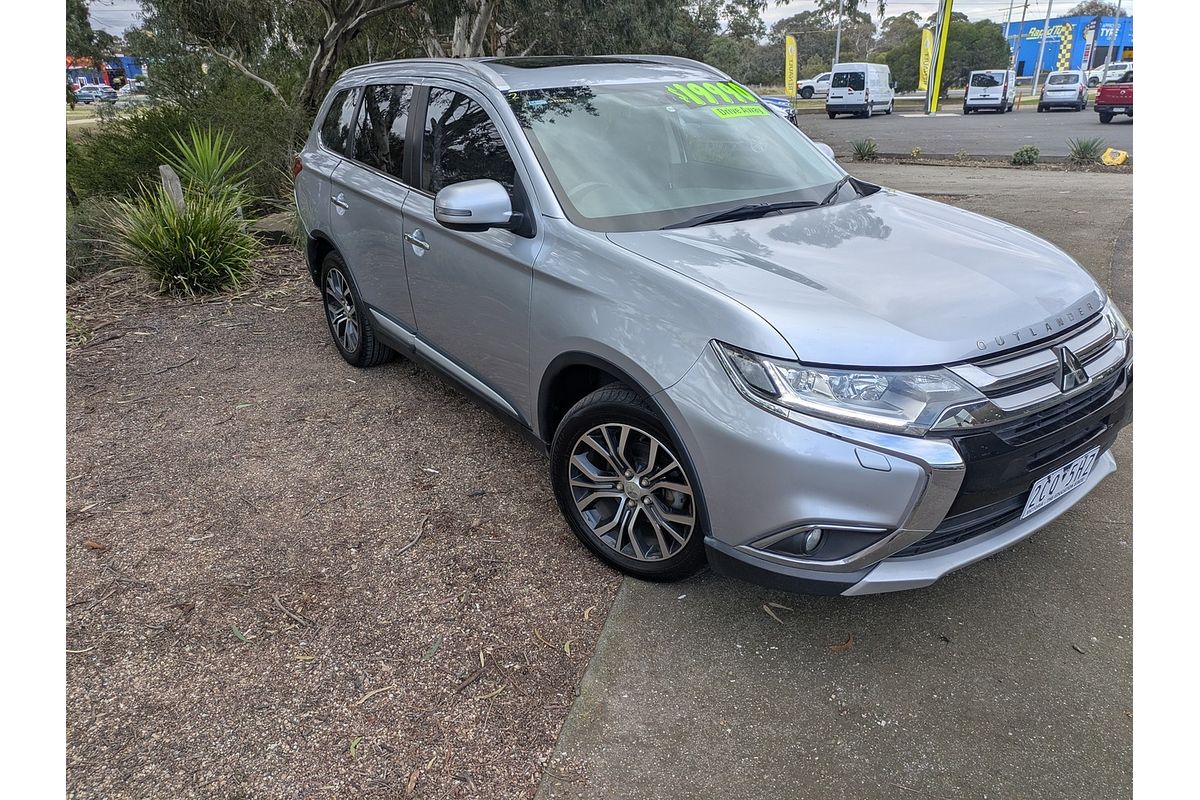 2015 Mitsubishi Outlander Exceed ZK