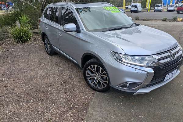 2015 Mitsubishi Outlander Exceed ZK