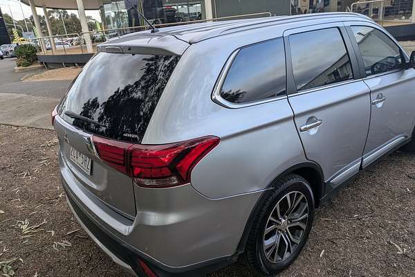 2015 Mitsubishi Outlander Exceed ZK