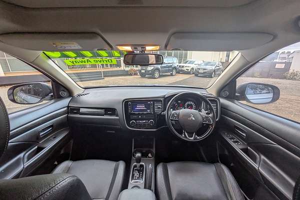 2015 Mitsubishi Outlander Exceed ZK