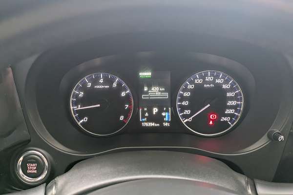 2015 Mitsubishi Outlander Exceed ZK