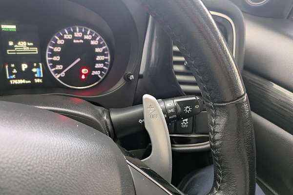 2015 Mitsubishi Outlander Exceed ZK