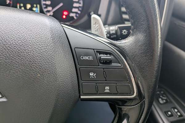 2015 Mitsubishi Outlander Exceed ZK