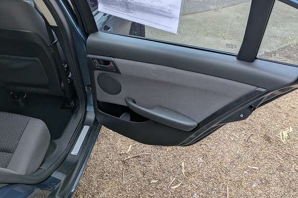 2010 Holden Commodore Omega VE