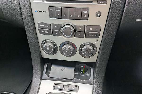 2010 Holden Commodore Omega VE