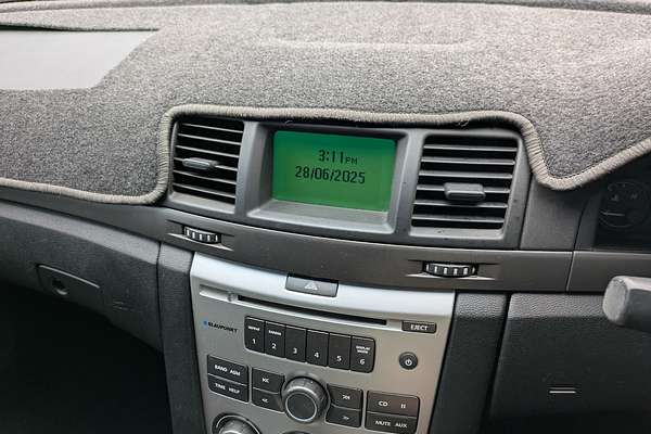 2010 Holden Commodore Omega VE