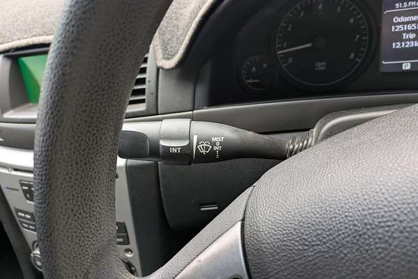 2010 Holden Commodore Omega VE