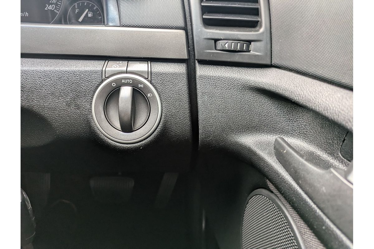 2010 Holden Commodore Omega VE