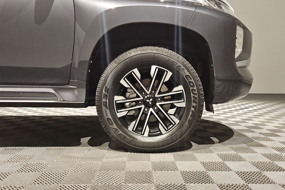 2022 Mitsubishi Pajero Sport GLS QF