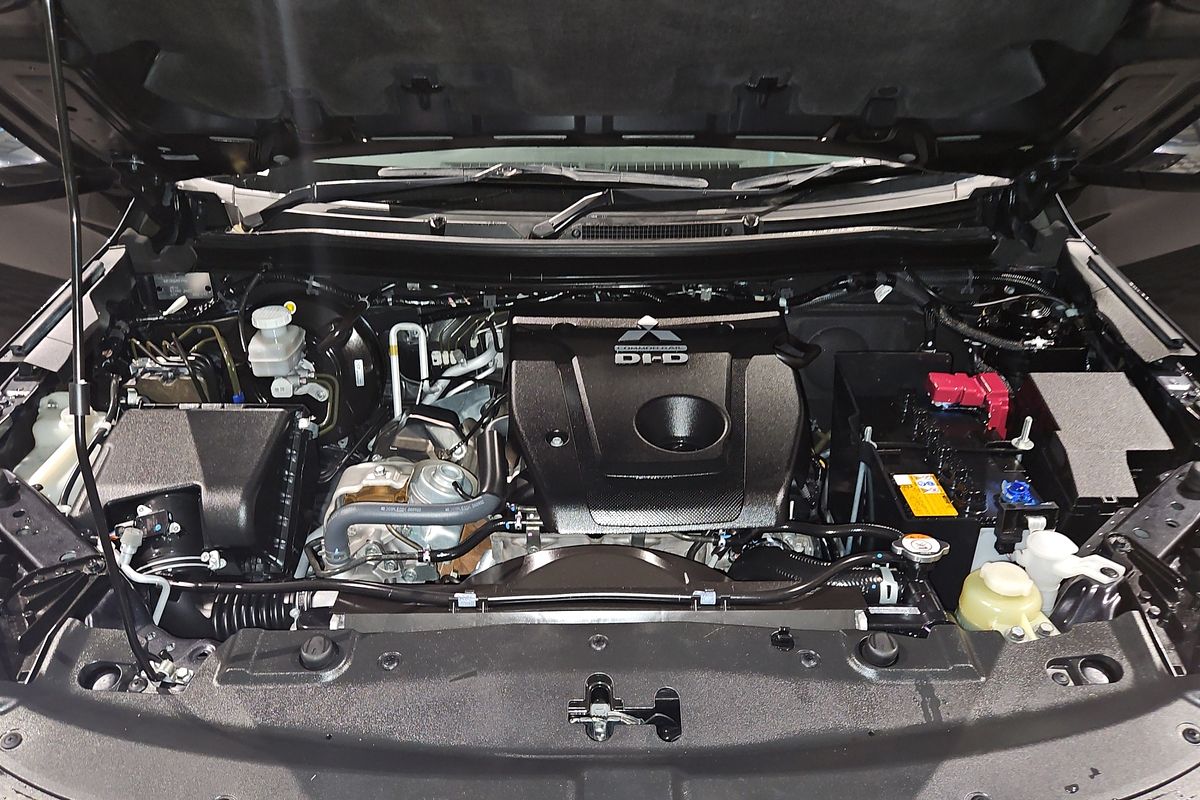 2022 Mitsubishi Pajero Sport GLS QF