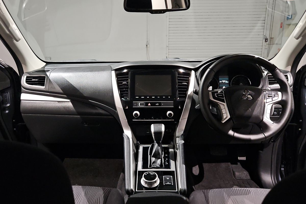 2022 Mitsubishi Pajero Sport GLS QF