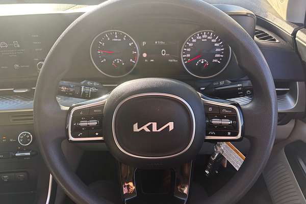 2023 Kia Carnival S KA4