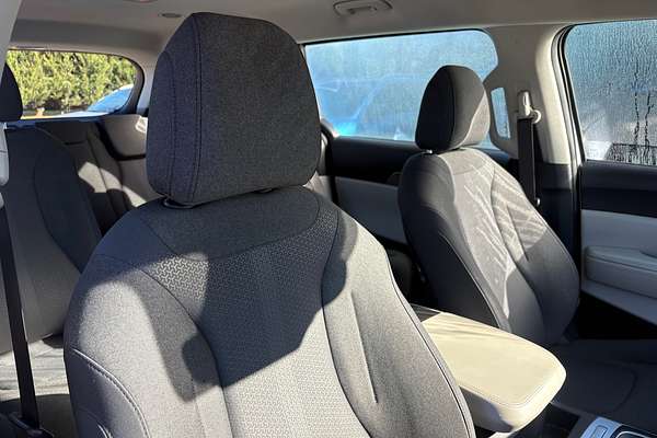 2023 Kia Carnival S KA4