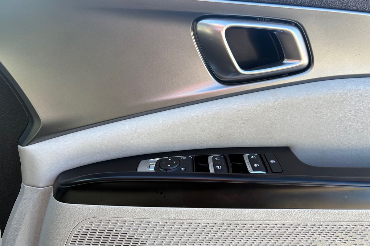 2023 Kia Carnival S KA4