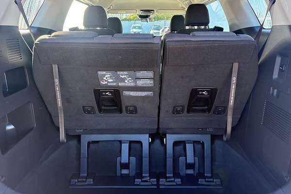 2023 Kia Carnival S KA4