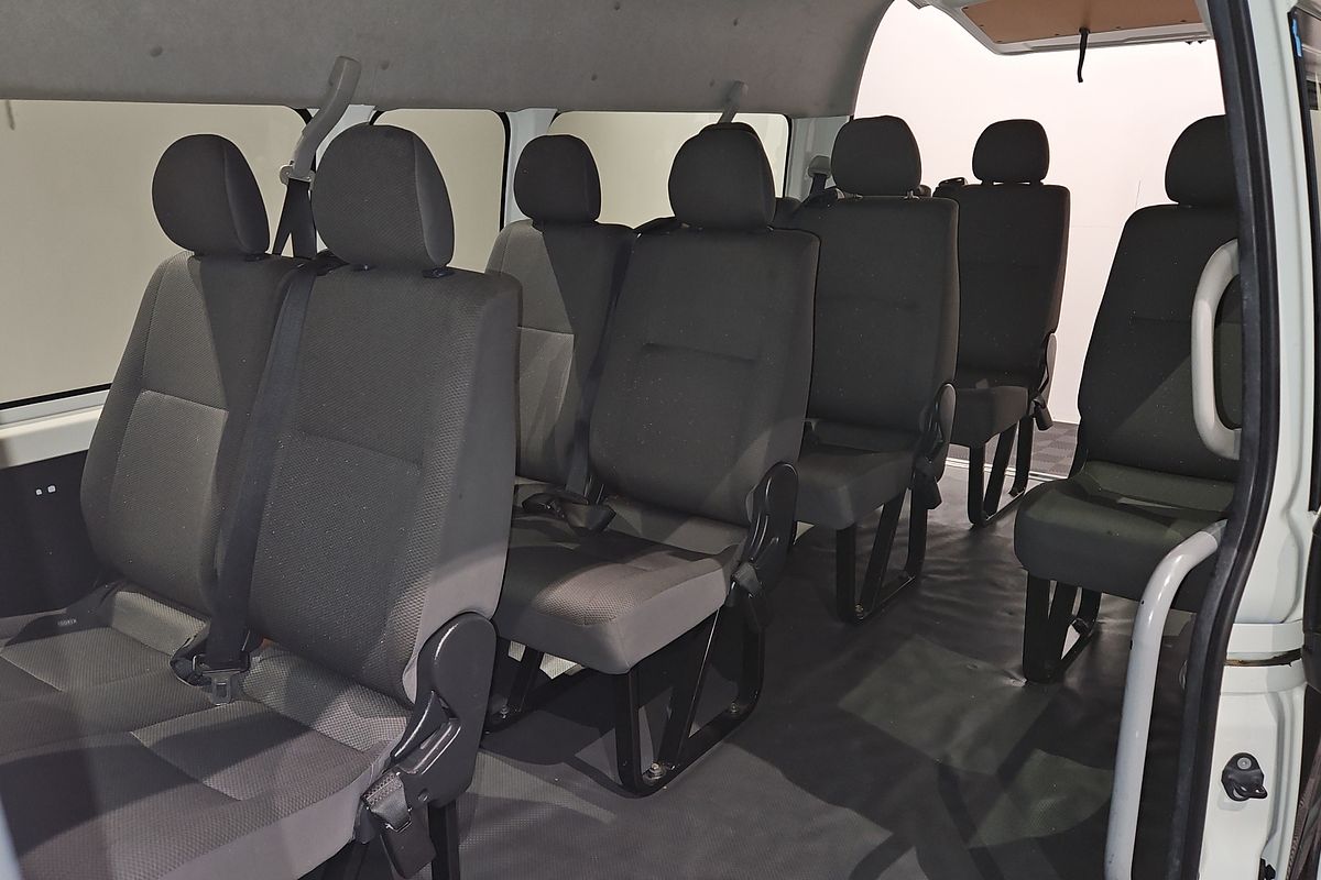 2018 Toyota Hiace Commuter KDH223R