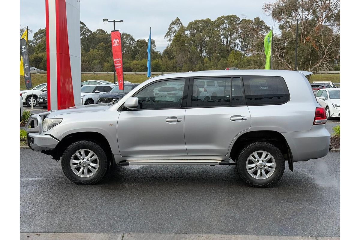 2011 Toyota Landcruiser GXL VDJ200R